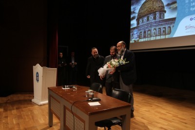 Abdulfettah el-Awaisi Eyüpsultanlı gençlerle buluştu Abdulfettah el-Awaisi Eyüpsultanlı gençlerle buluştu