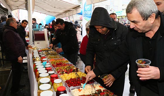 Kemerburgaz Turşu Festivaline Davetlisiniz Kemerburgaz Turşu Festivaline Davetlisiniz