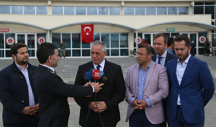 “FETÖ Davalarını sonuna kadar izleyeceğiz” “FETÖ Davalarını sonuna kadar izleyeceğiz”