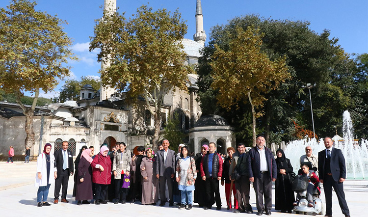 Engelliler Eyüp Camii'nde buluştu Engelliler Eyüp Camii'nde buluştu