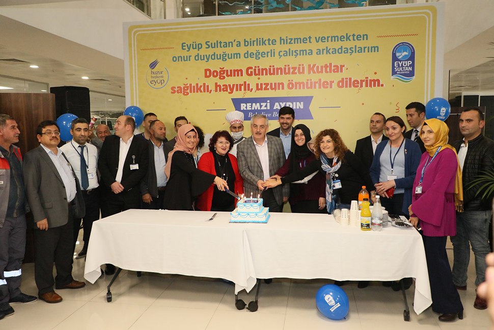 Nice mutlu senelere Nice mutlu senelere