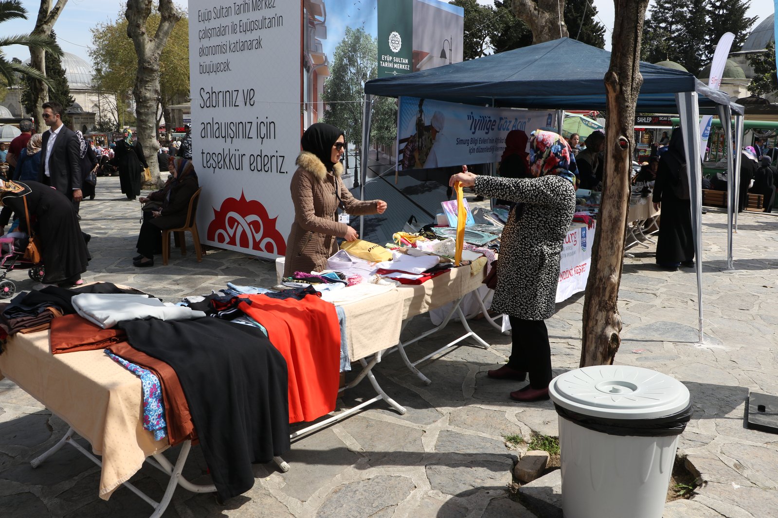 Simurg, İyiliğe Göz Açın, Eyüpsultan Belediyesi, kermes, Simurg, İyiliğe Göz Açın, Eyüpsultan Belediyesi, kermes,