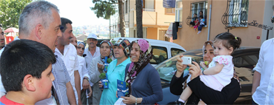 Başkan Fesleğen, Hanımlar Erişte ve Ayran İkram Etti… Başkan Fesleğen, Hanımlar Erişte ve Ayran İkram Etti…