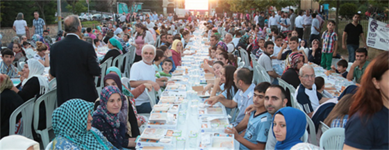 Göktürk'te Fesleğen Dağıtımı ve Açıkhava İftarı... Göktürk'te Fesleğen Dağıtımı ve Açıkhava İftarı...
