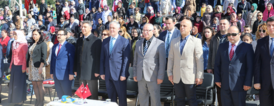 Başkan Aydın 23 Nisan Kutlamalarını İzledi Başkan Aydın 23 Nisan Kutlamalarını İzledi