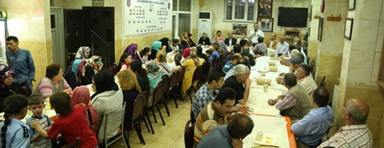 Başkan Aydın, Karadolap Sakinleriyle Bir Araya Geldi Başkan Aydın, Karadolap Sakinleriyle Bir Araya Geldi