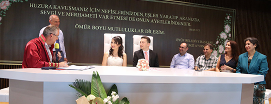 Ömür Boyu Mutluluklar Dileriz Ömür Boyu Mutluluklar Dileriz