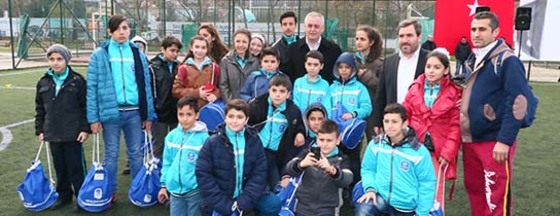Kış Spor Okulları Hediyelerle Başladı Kış Spor Okulları Hediyelerle Başladı