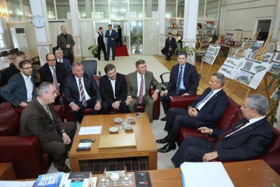 Bülent Arınç Eyüp Sultan'da Bülent Arınç Eyüp Sultan'da
