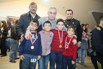 Eyüp Satranç Turnuvasında Ödül Heyecanı Eyüp Satranç Turnuvasında Ödül Heyecanı