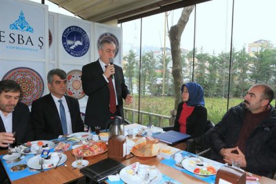 Eyüplü Kırtasiyecilerden Teşekkür Toplantısı Eyüplü Kırtasiyecilerden Teşekkür Toplantısı