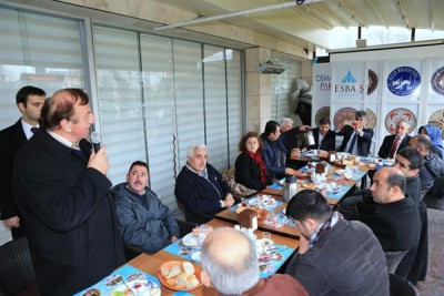 Eyüplü Kırtasiyecilerden Teşekkür Toplantısı Eyüplü Kırtasiyecilerden Teşekkür Toplantısı