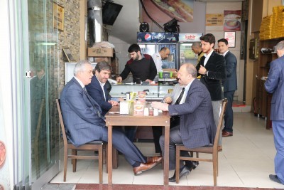 Başkan Aydın'dan Fahri Korutürk Caddesi Esnafına Ziyaret