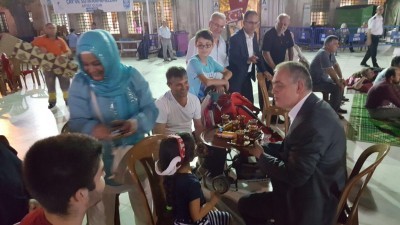 Milli İrade Nöbetçilerinden Çevre Hassasiyeti Milli İrade Nöbetçilerinden Çevre Hassasiyeti