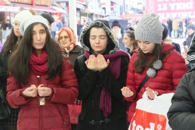 Eyüp, Türkiye İçin Duaya Durdu