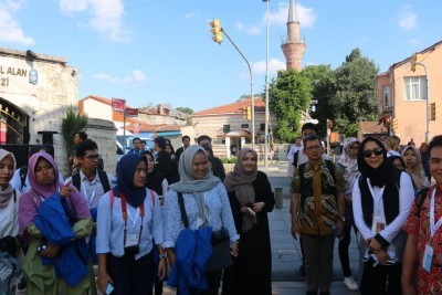 Endonezyalı öğrencilere ve akademisyenlere ESTAM gezisi