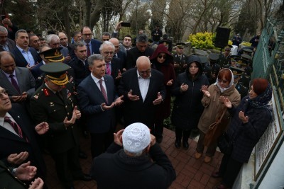 Mareşal Fevzi Çakmak kabri başında anıldı Mareşal Fevzi Çakmak kabri başında anıldı