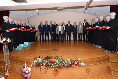 Başkan Deniz Köken, Hafızlık İcazet törenine katıldı Başkan Deniz Köken, Hafızlık İcazet törenine katıldı