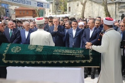 Hayati Yazıcı'nın babası Mustafa Yazıcı'ya Eyüpsultan Camii'nde cenaze töreni