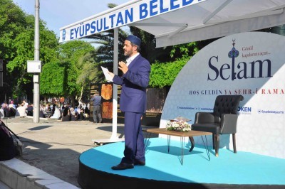Sohbet Meclisi'ne Fatih Burucu konuk oldu Sohbet Meclisi'ne Fatih Burucu konuk oldu