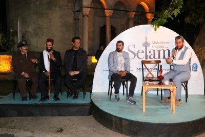 "Eyüpsultan'da Ramazan" programında sohbet ve şiir Şöleni "Eyüpsultan'da Ramazan" programında sohbet ve şiir Şöleni