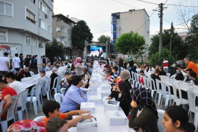 Kemerburgazlılar, Gönül Sofrasında buluştu Kemerburgazlılar, Gönül Sofrasında buluştu