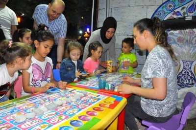 Çocuklar Ramazanda hem eğleniyor hem öğreniyor Çocuklar Ramazanda hem eğleniyor hem öğreniyor