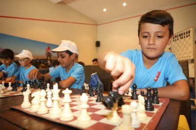 Yaz Spor Okullarında satranç derslerine büyük ilgi
