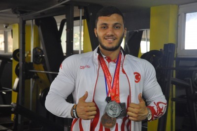 Burası Eyüpsultan, Buradan Şampiyonlar Çıkar... Burası Eyüpsultan, Buradan Şampiyonlar Çıkar...