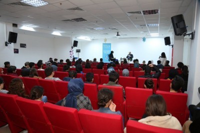 Başkan Yardımcısı Dr. İsmail Uysal öğrencilere tecrübelerini anlattı Başkan Yardımcısı Dr. İsmail Uysal öğrencilere tecrübelerini anlattı