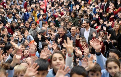 Başkan Deniz Köken'den okul ziyaretleri Başkan Deniz Köken'den okul ziyaretleri