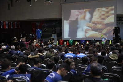 Eyüpsultan Belediyesi'nden Amatör Spor Kulüplerine Destek Eyüpsultan Belediyesi'nden Amatör Spor Kulüplerine Destek
