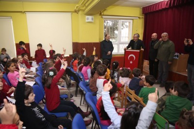 Başkan Deniz Köken Miniklerin Karne Heyecanına Ortak Oldu