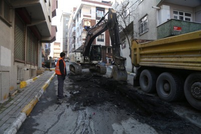 Eyüpsultan'da Fen İşleri Çalışmaları tüm hızıyla devam ediyor