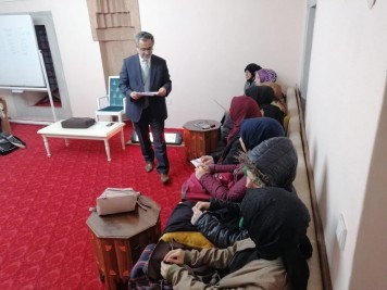Hayati Develi'den Seyahatname okumaları Hayati Develi'den Seyahatname okumaları