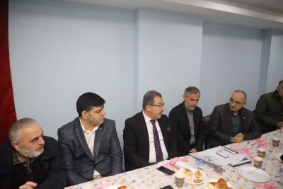Ülker sitesi sakinleri Başkan Deniz Köken ile bir araya geldi Ülker sitesi sakinleri Başkan Deniz Köken ile bir araya geldi