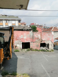 Metruk Binaların Yıkımı Devam Ediyor Metruk Binaların Yıkımı Devam Ediyor