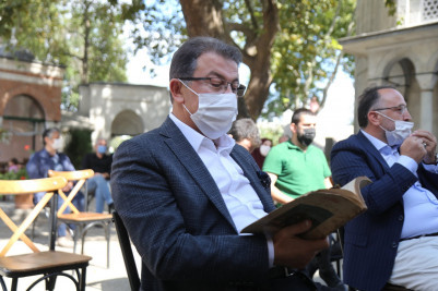 Nadide kitaplar müzayedede kitapseverlerle buluştu Nadide kitaplar müzayedede kitapseverlerle buluştu