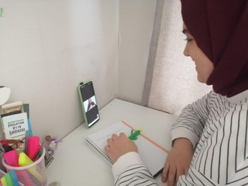 Üniversite öğrencilerine işaret dili eğitimleri başladı Üniversite öğrencilerine işaret dili eğitimleri başladı