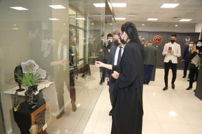 Eyüpsultanlı kadın sanatçıdan “Reçinenin Renklerle Dansı” sergisi Eyüpsultanlı kadın sanatçıdan “Reçinenin Renklerle Dansı” sergisi