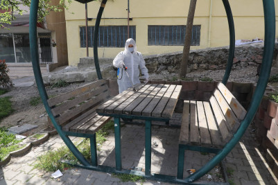 Nişanca ve Defterdar'da temizlik ve dezenfekte çalışması Nişanca ve Defterdar'da temizlik ve dezenfekte çalışması