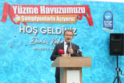 Yüzme havuzumuzu şampiyonlarla açtık Yüzme havuzumuzu şampiyonlarla açtık