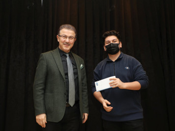 Lise son sınıf öğrencilerine eğitim desteği başladı Lise son sınıf öğrencilerine eğitim desteği başladı