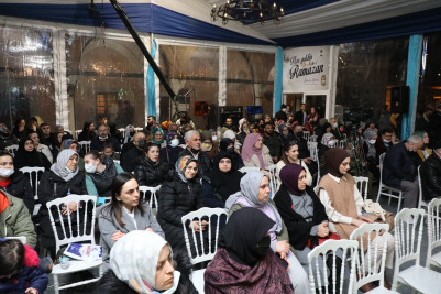 Eyüpsultan'da Ramazan coşkusu Prof. Dr. Mustafa Karataş ile devam etti Eyüpsultan'da Ramazan coşkusu Prof. Dr. Mustafa Karataş ile devam etti