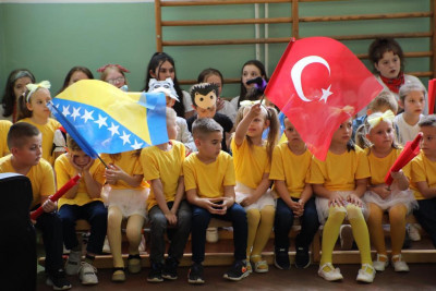 Eyüpsultan Belediyesinden Bosna'ya çocuk parkı Eyüpsultan Belediyesinden Bosna'ya çocuk parkı