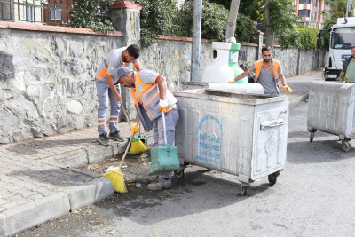 Emniyettepe ve Güzeltepe mahallelerinde detaylı temizlik yapıldı