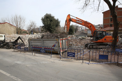 Haliç Hospital binasının yıkımı tamamlandı