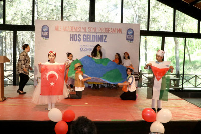 Aile Akademisi'ne muhteşem kapanış programı Aile Akademisi'ne muhteşem kapanış programı