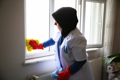 Bayram tıraşı ve evde temizlik hizmetiyle yüzler gülüyor Bayram tıraşı ve evde temizlik hizmetiyle yüzler gülüyor