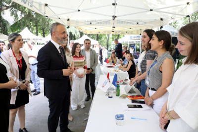 İstihdam fuarında 25 kurumsal firma iş arayanlarla buluştu İstihdam fuarında 25 kurumsal firma iş arayanlarla buluştu